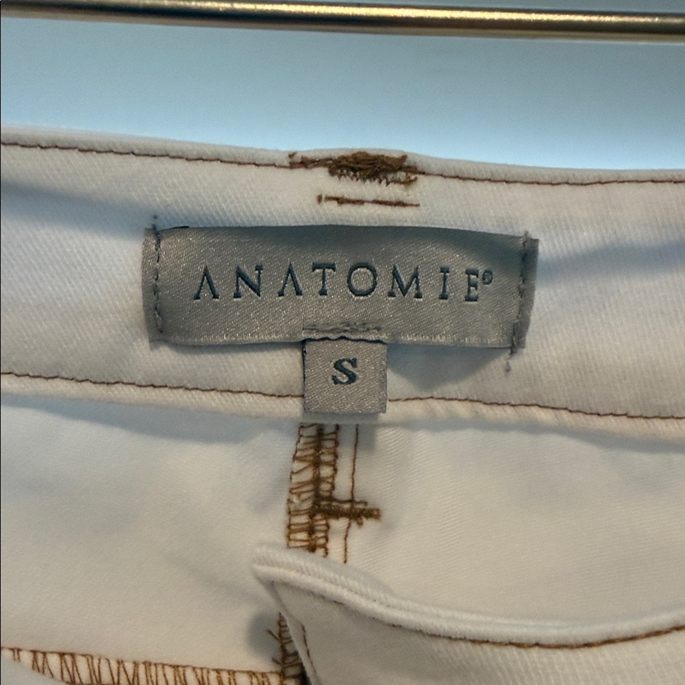 Anatomie Classic White Flare Jeans - Picture 5 of 8
